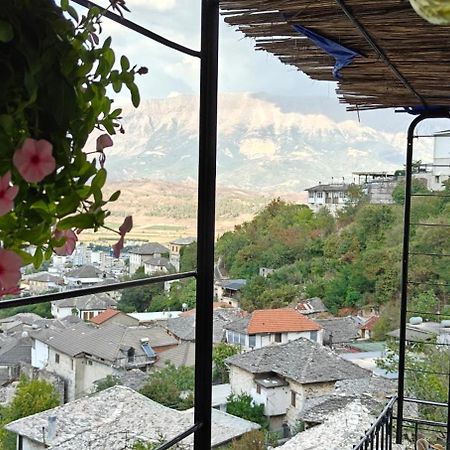 Guest House Emily Gjirokaster Ngoại thất bức ảnh