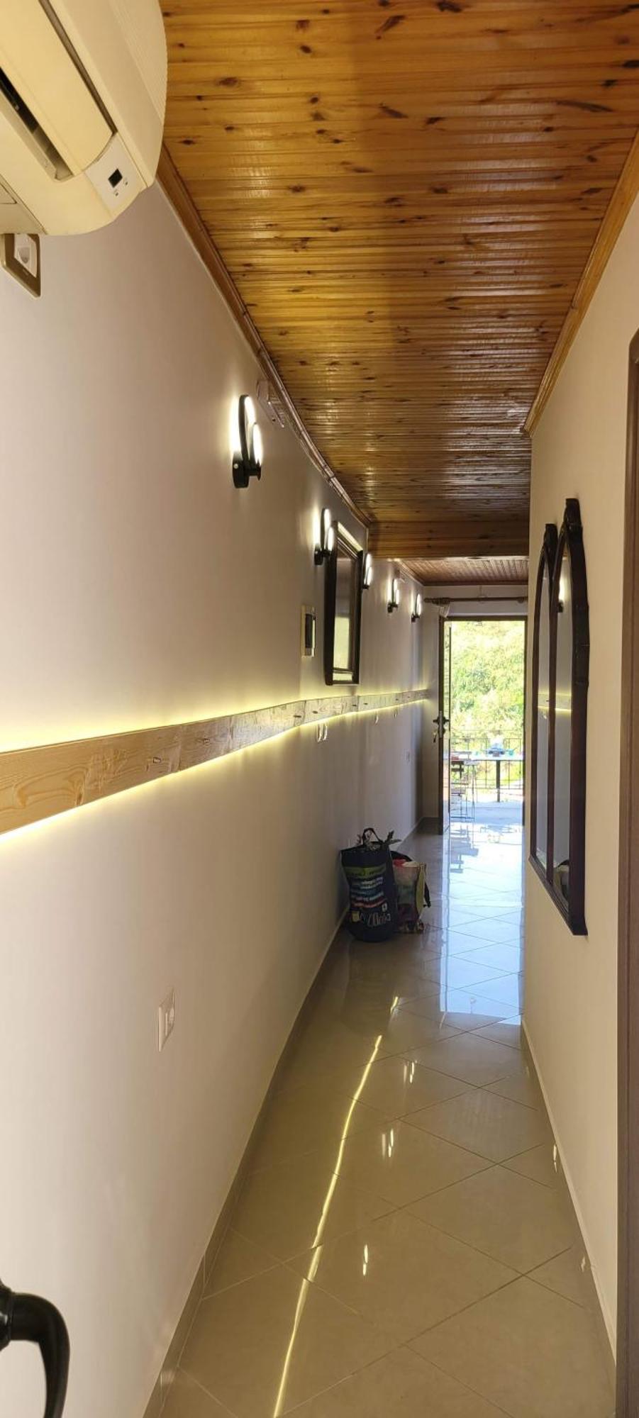Guest House Emily Gjirokaster Ngoại thất bức ảnh