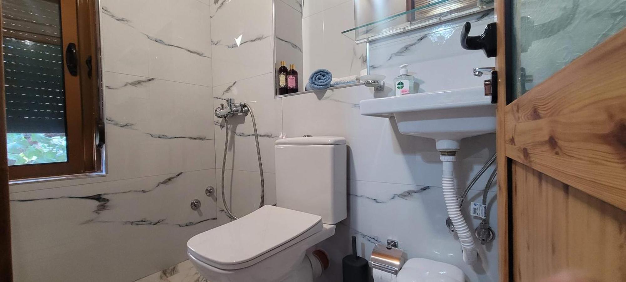 Guest House Emily Gjirokaster Ngoại thất bức ảnh